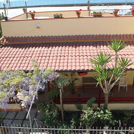 Bed and Breakfast Domus Felix Ercolano Exterior foto